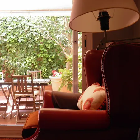 Suitur Courtyard Appartement