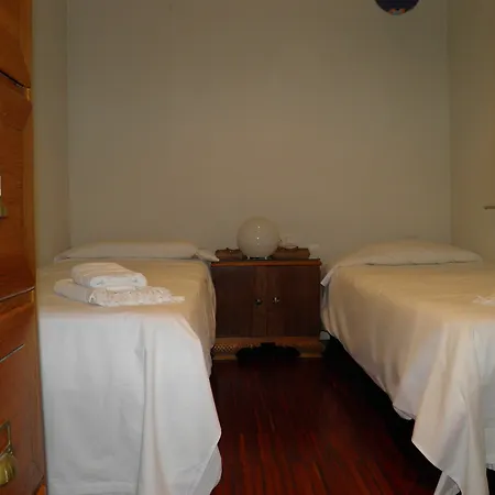 Apartment Suitur Courtyard *